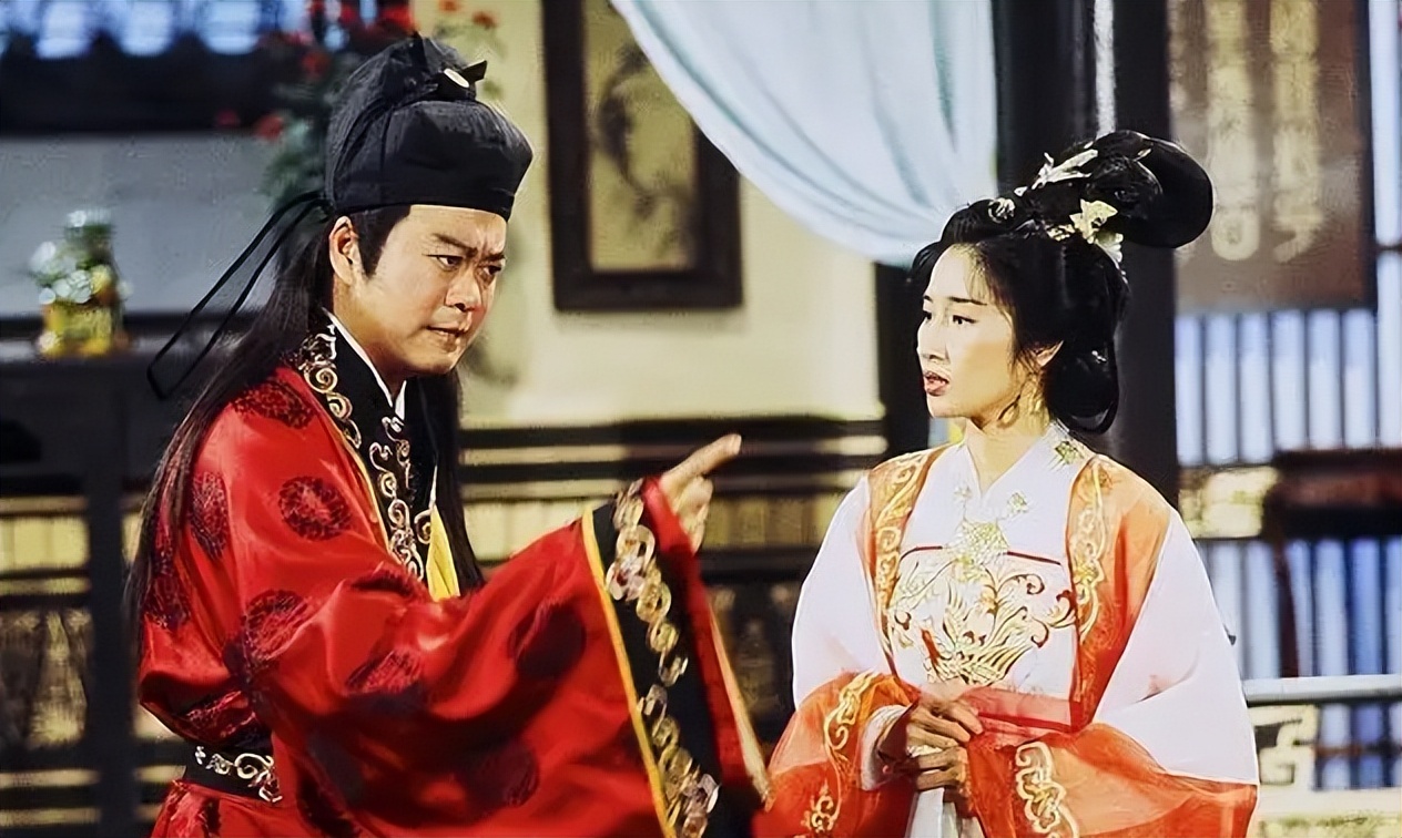 天降财神国语高清("师奶杀手"的坎坷娱圈路)