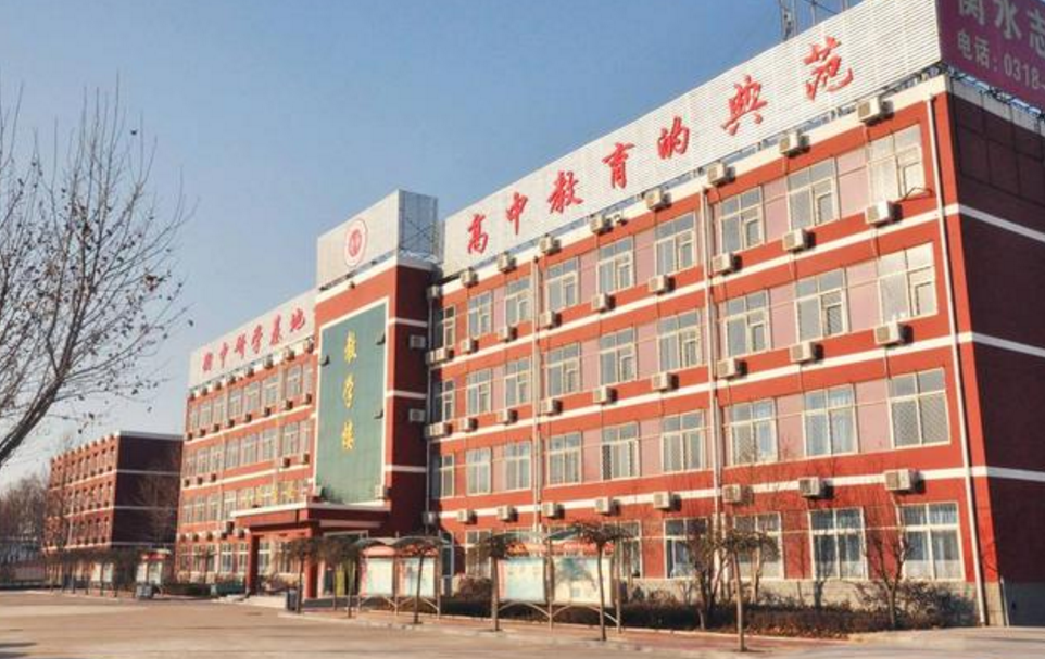 私立民办学校这下“凉”了？三大招生渠道被限制，优势不复存在