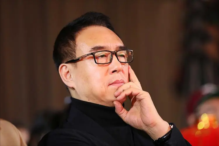 刘岩的终身残疾，让张艺谋自觉亏欠，为何被郎昆视为“烫山芋”？