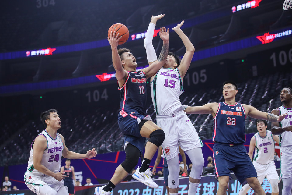 本赛季cba前12名排序（CBA常规赛结束，最终排名出炉！辽宁第1广东第5，上海进步太快了）