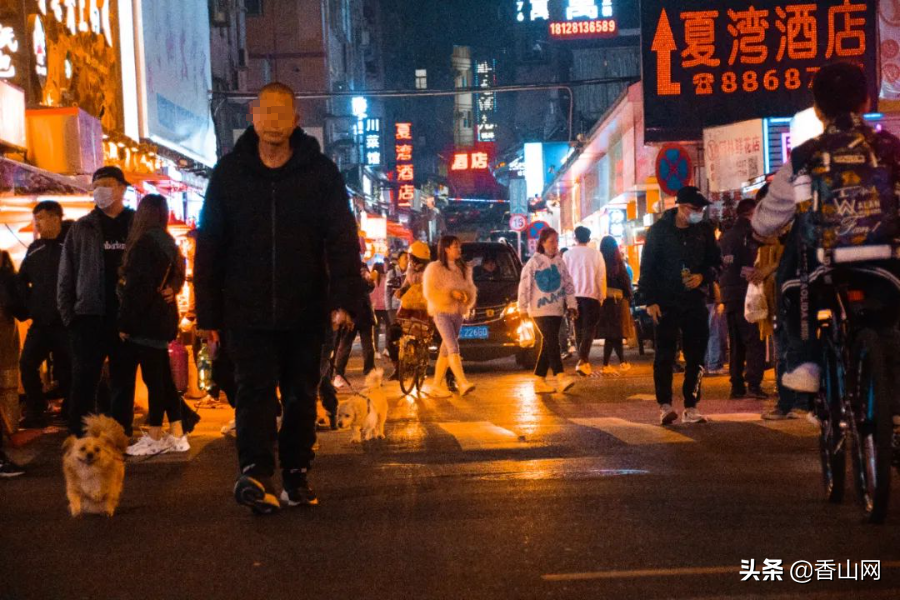 珠海最著名美食一条街（越来越火爆，你没见过的网红夜市）