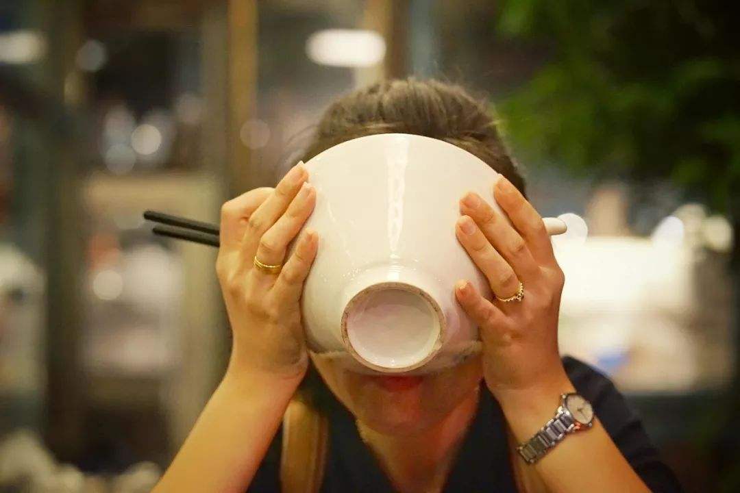 天生属于“易胖”体质的人，往往有这2个共同点，应该如何减肥？