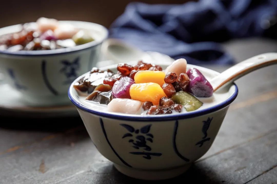 奶茶店排行榜（书亦烧仙草估值100亿）