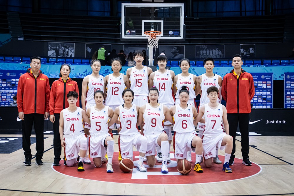 世界杯籃球賽中國與尼日利亞（中國女籃90-76尼日利亞，李夢、李月汝各砍19分，李夢三分神準）