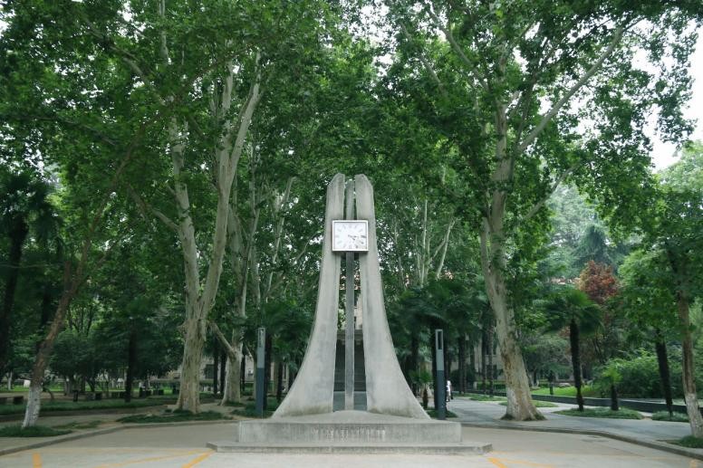 陕西这所大学风景如画，坐拥珍贵建筑群，美成热门景点