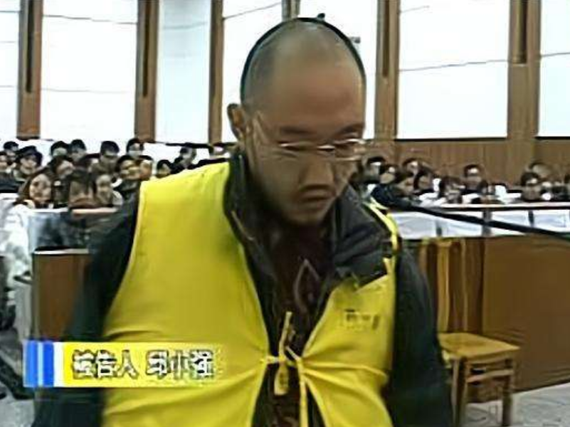 2003年江苏医生为娶情人，连续下毒两年致妻子死亡，最终被判死刑