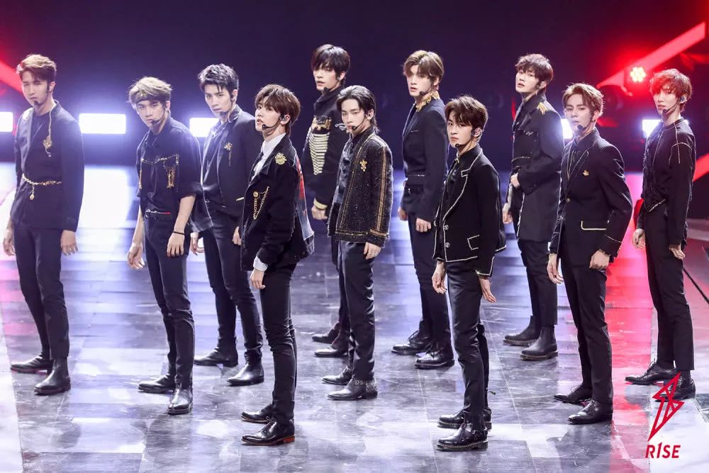 瘦到病态，动脸成瘾，切胃、剪肠齐上阵，内娱的畸形审美真可怕