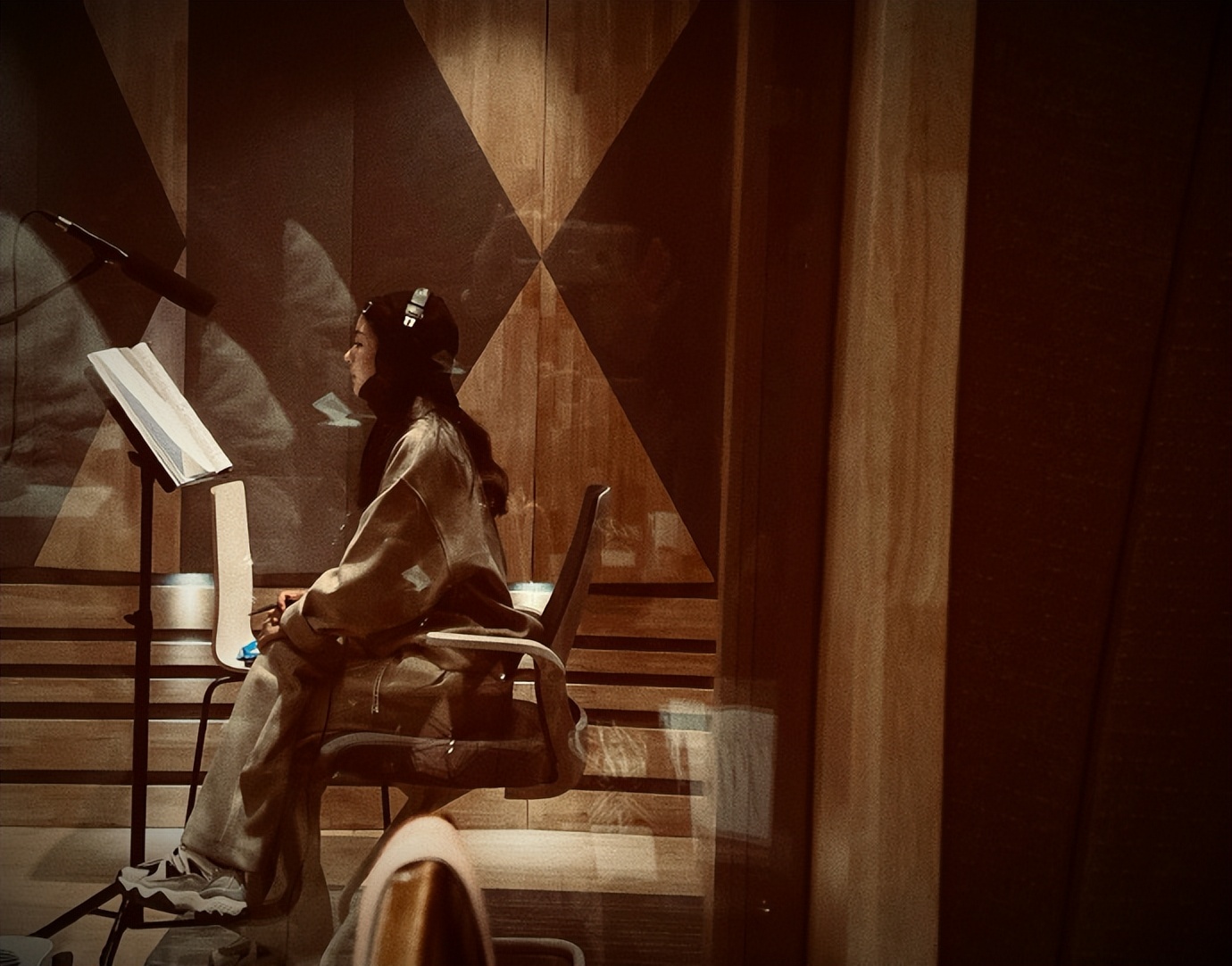 央视又拿到“王炸”，赵丽颖《幸福到万家》首播，5大实力派坐镇