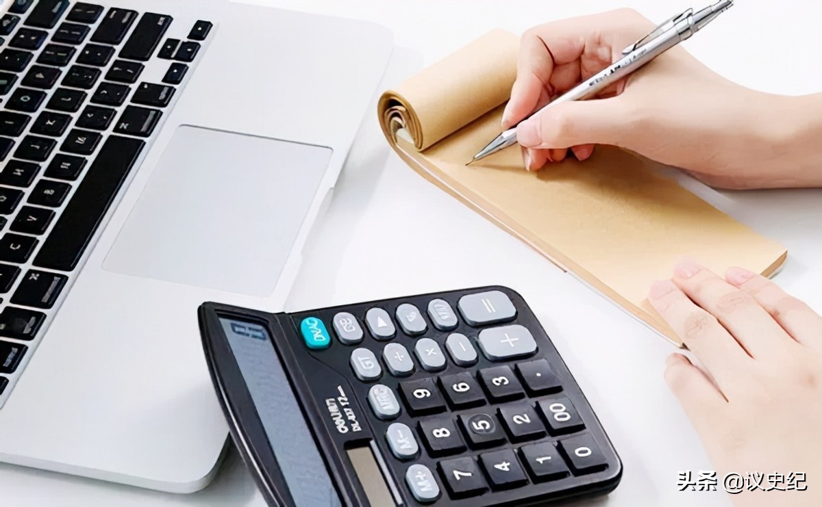 2017年，安徽一女会计贪污1158万，给男主播刷百万“钻石”