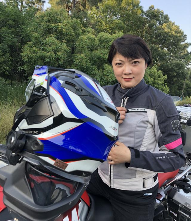 2019年单亲妈妈，从南京骑车出发，穿越25国只为去欧洲看女儿