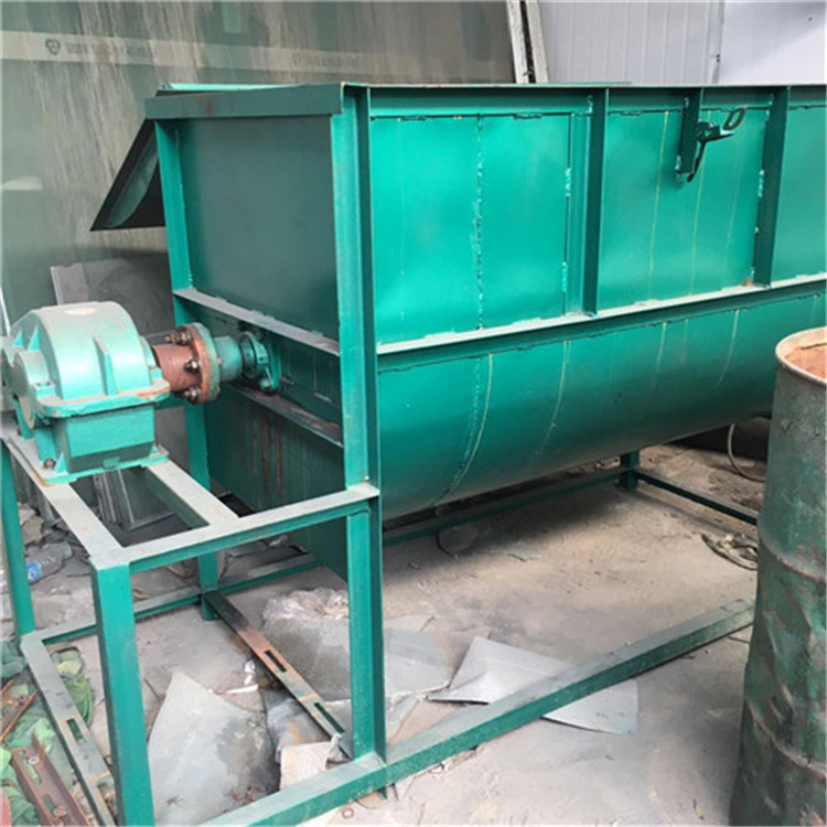 雙螺帶臥式混合機(jī)臥式拌料機(jī)的用途