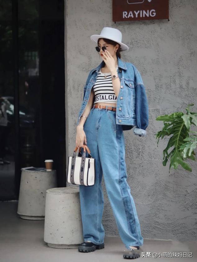 一脚蹬的鞋子怎么搭配(今年又火了一种穿法叫:"阔腿裤 大头鞋",没想到