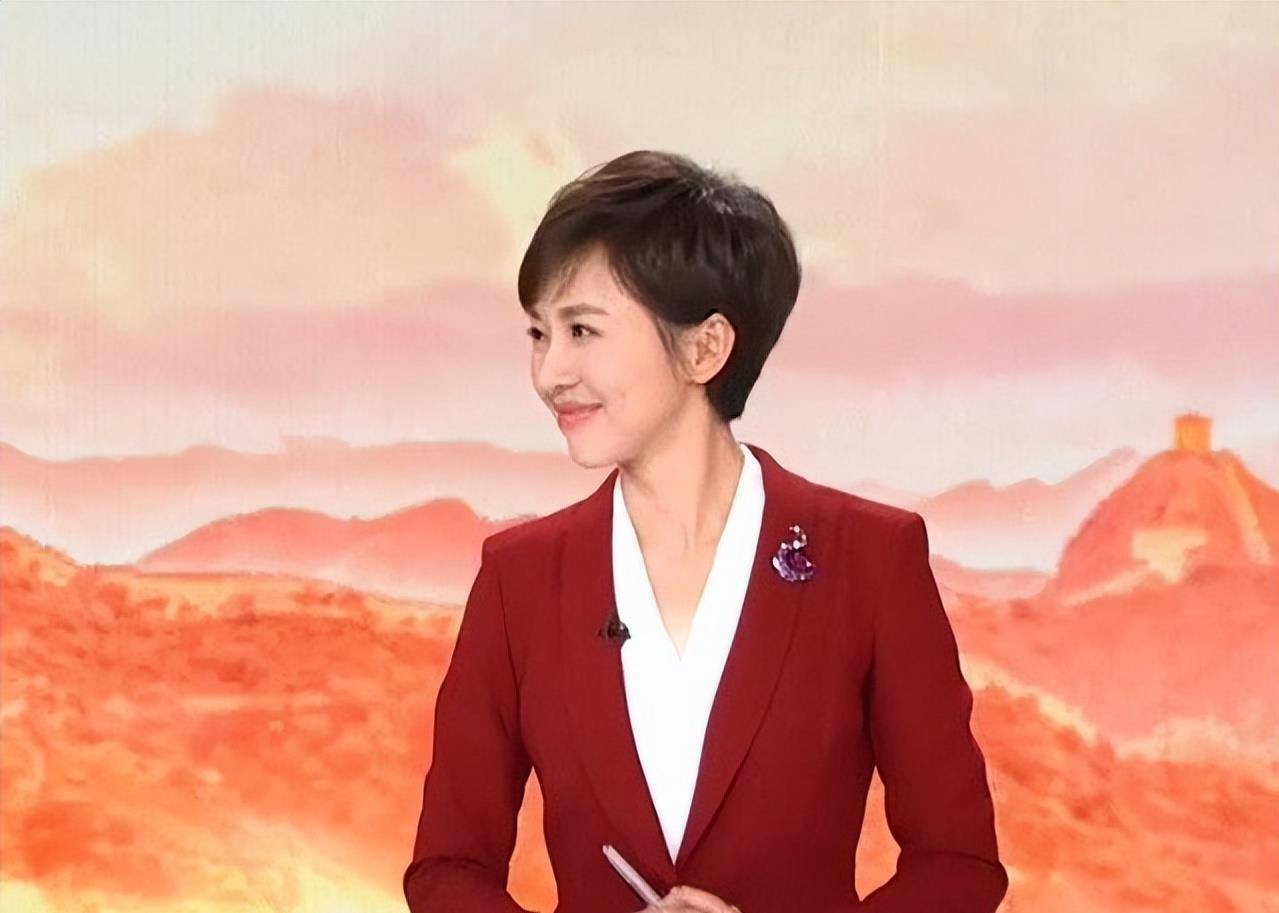事实证明,"离开央视"的欧阳夏丹,已走上另一条人生大道