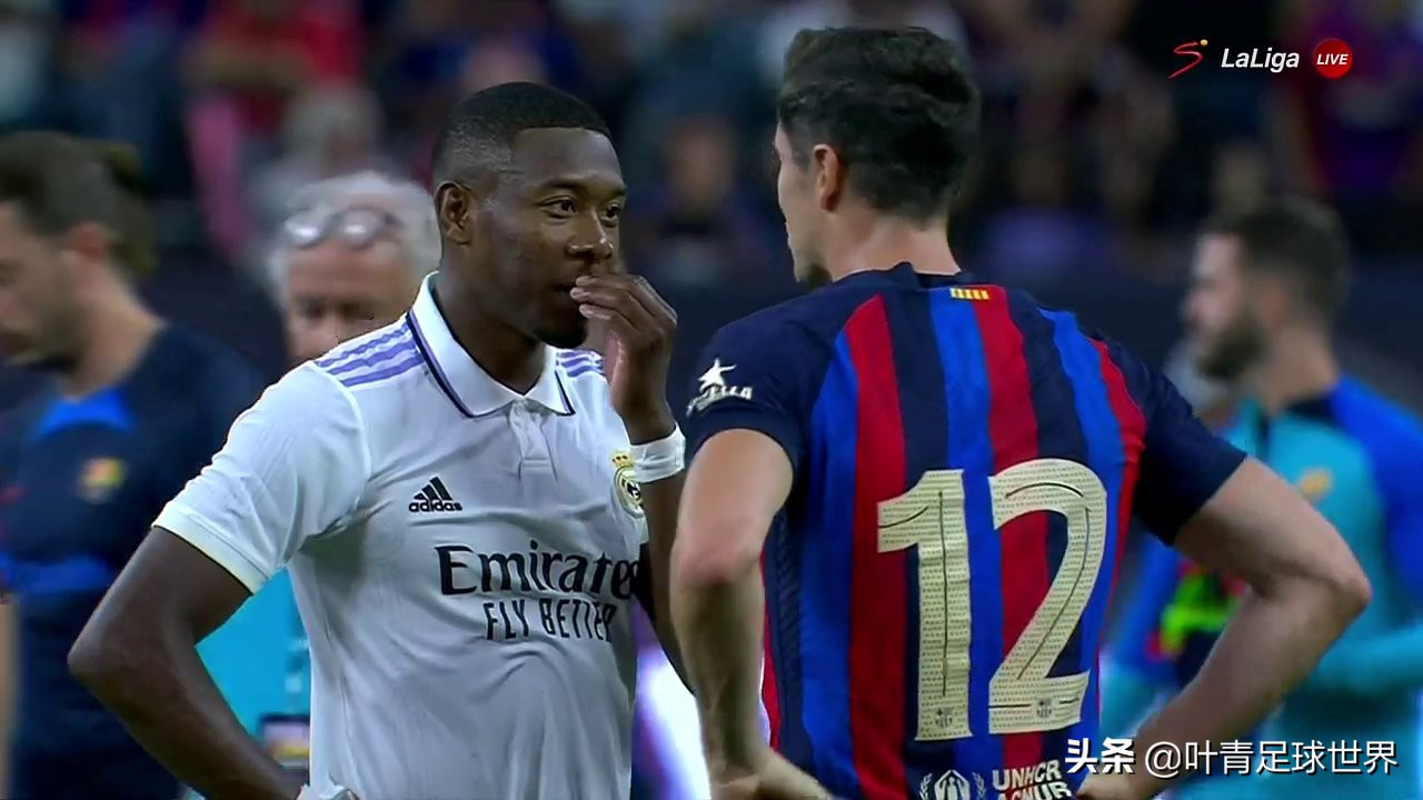 皇马巴萨打架视频（皇马巨星遭巴萨3连铲，20人冲突！吕迪格要干架，场面混乱）