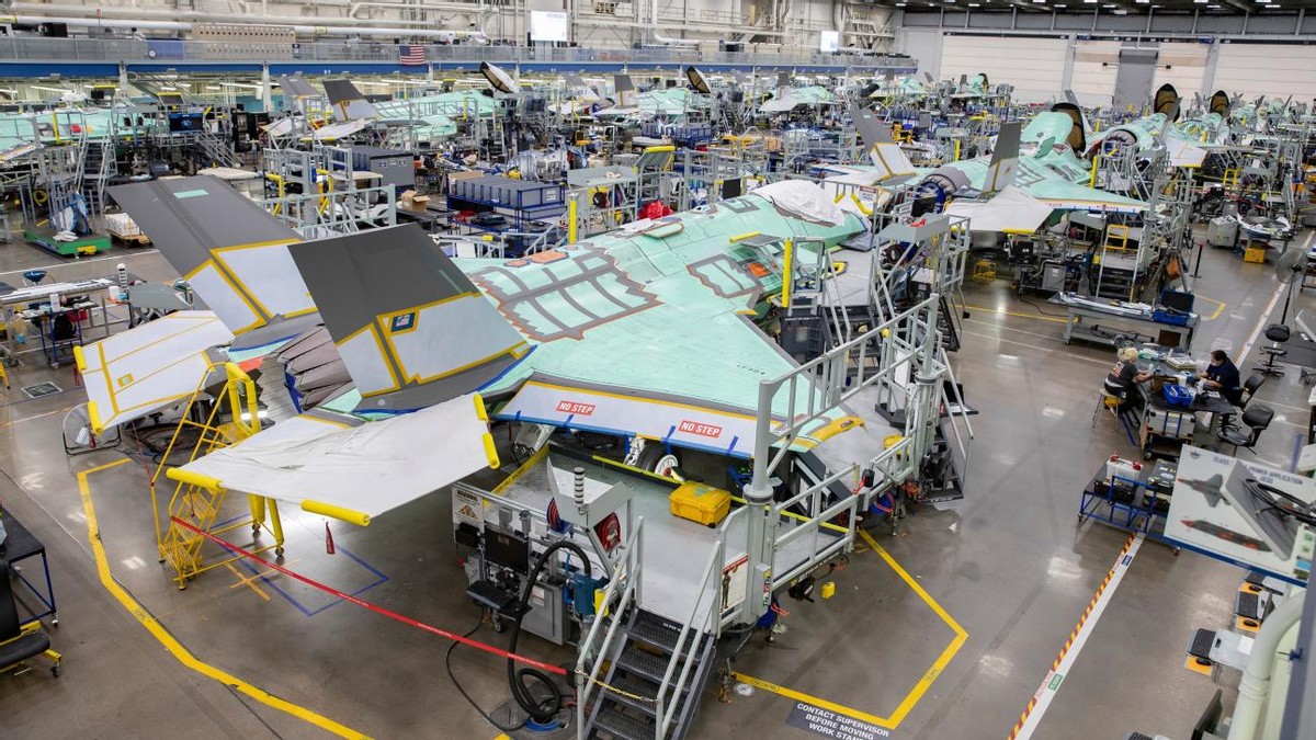 F-35����800�ܣ��й���-20����100��ܣ�����˹��-57Ϊ��ֻ��6��