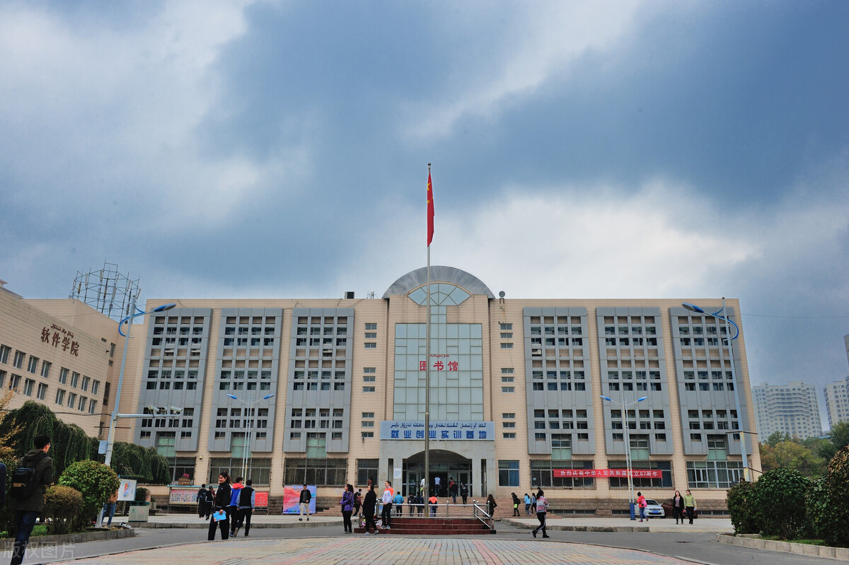 99所开设美术专业的“双一流”大学，你所在的省份有多少所呢？