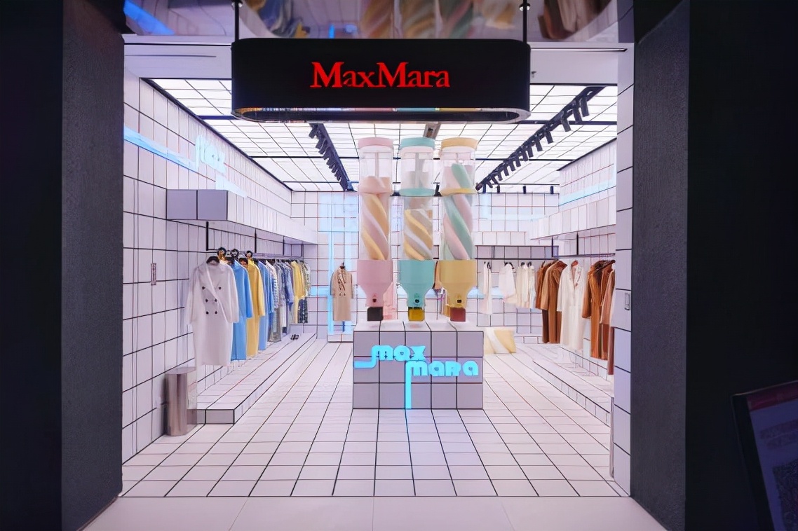 Max Mara 全新演绎经典大衣，限时“糖果工厂”在北京 SKP-S 商场开幕