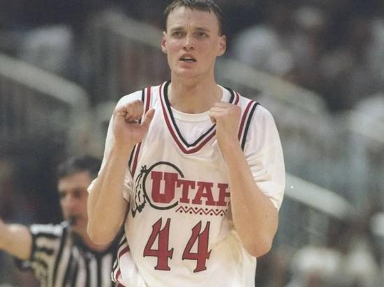 为什么nba很少打后框（NBA四大系列之一-不三不四）