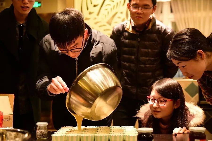 中青报聚焦！教学生制造火箭和飞行器，电子科技大学“宝藏”课程太酷了！