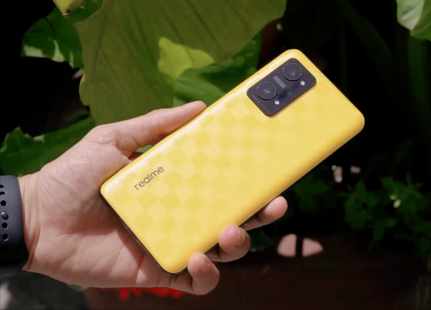 真我618甩出王炸，5000mAh+80W+E4，最高“13GB”内存跌至1699元