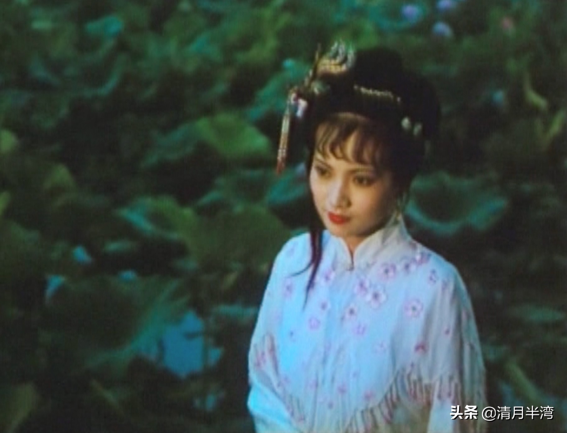 北影版《红楼梦》40位美人集锦，耐看不撞脸，打酱油的都惊鸿一瞥