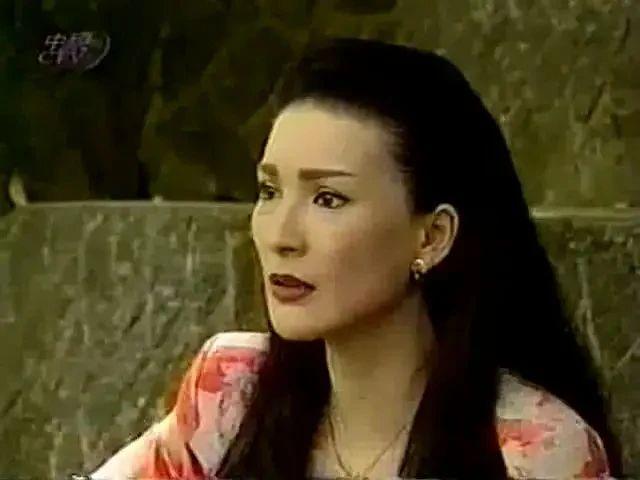 9位“妈妈专业户”：天生一张养尊处优脸，自带贵气，演不了穷人