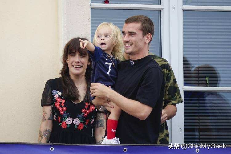 2018世界杯哪个国家帅（就凭这一笑，世界杯法国队最帅就他了）