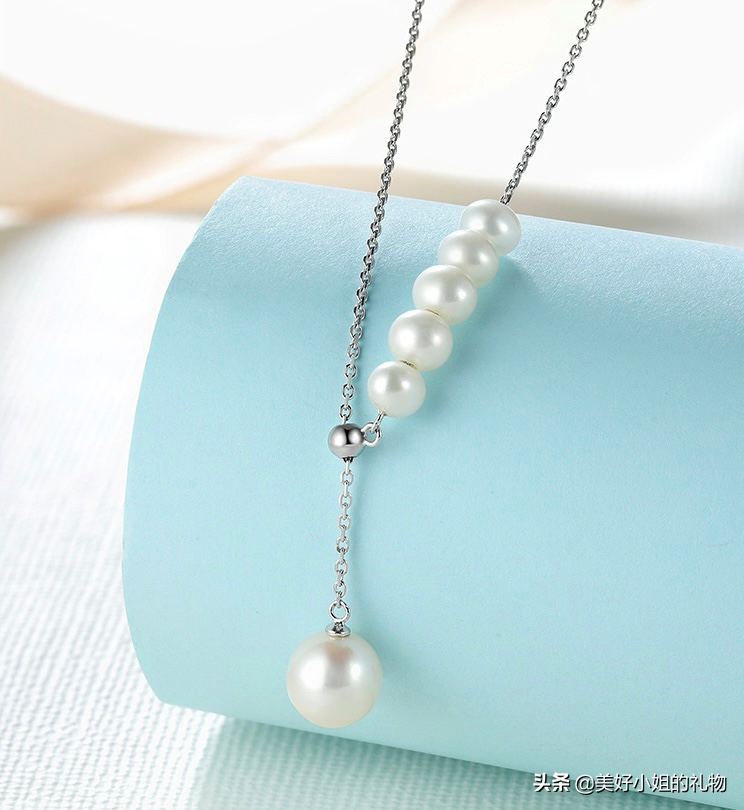 母亲节礼物系列I 细数我私藏的宝藏首饰，千元不到让妈妈闪耀起来