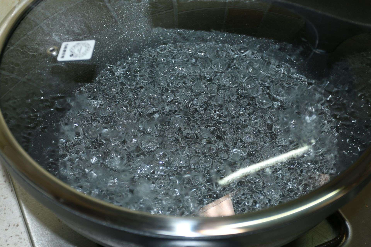 爱上厨房 精致人生，这个锅值得背——九阳大磨王爆炒不粘锅体验