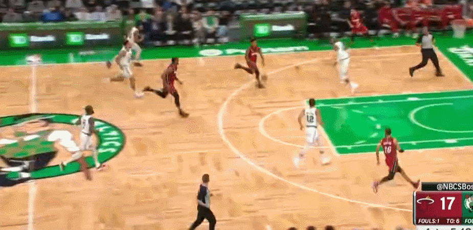 nba最年輕球員（兩個歷史第一！塔圖姆爆砍49+11！NBA歷史第一年輕900+三分球員）