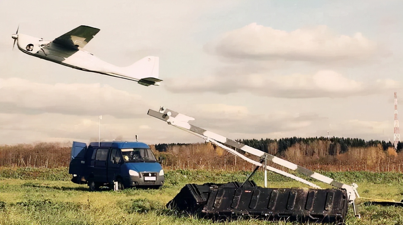 �����վ���ѧ�����й����˻��ѳ�����һ��������Ϊ�γ��˵���β��