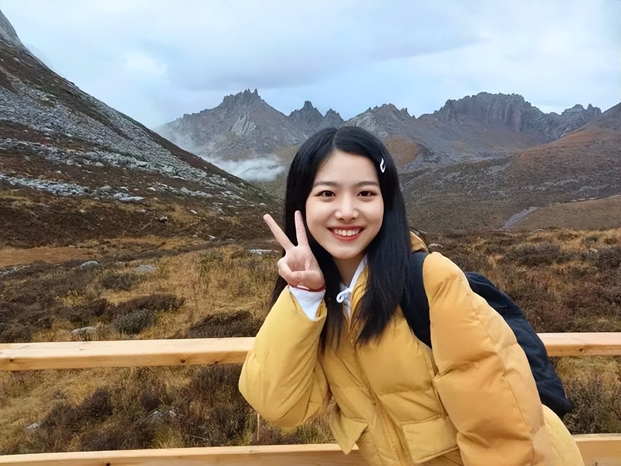 com]电子科大美女校花,保送北京大学,有才还有颜令人心动黄琳涵早在