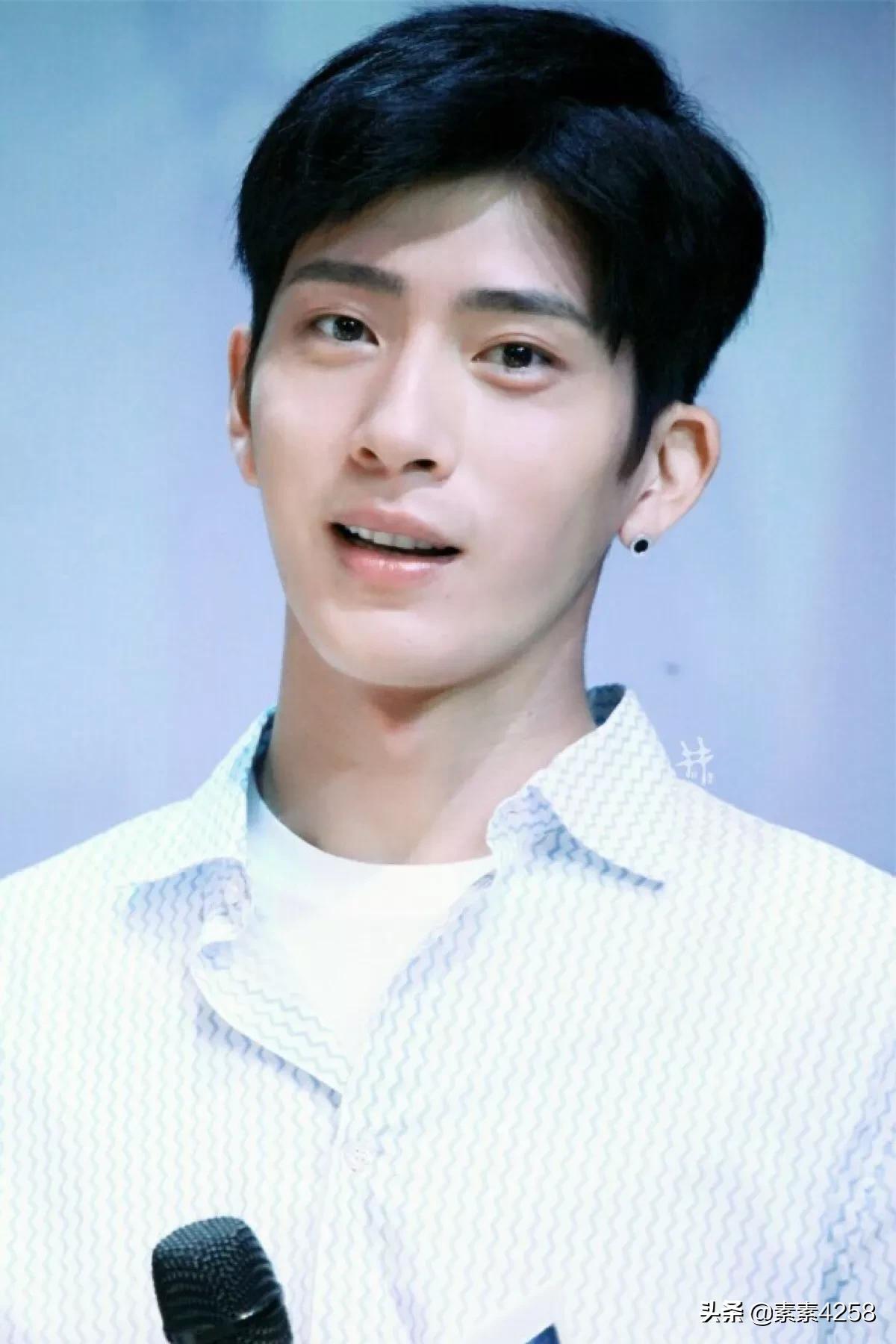 中国内地演员井柏然