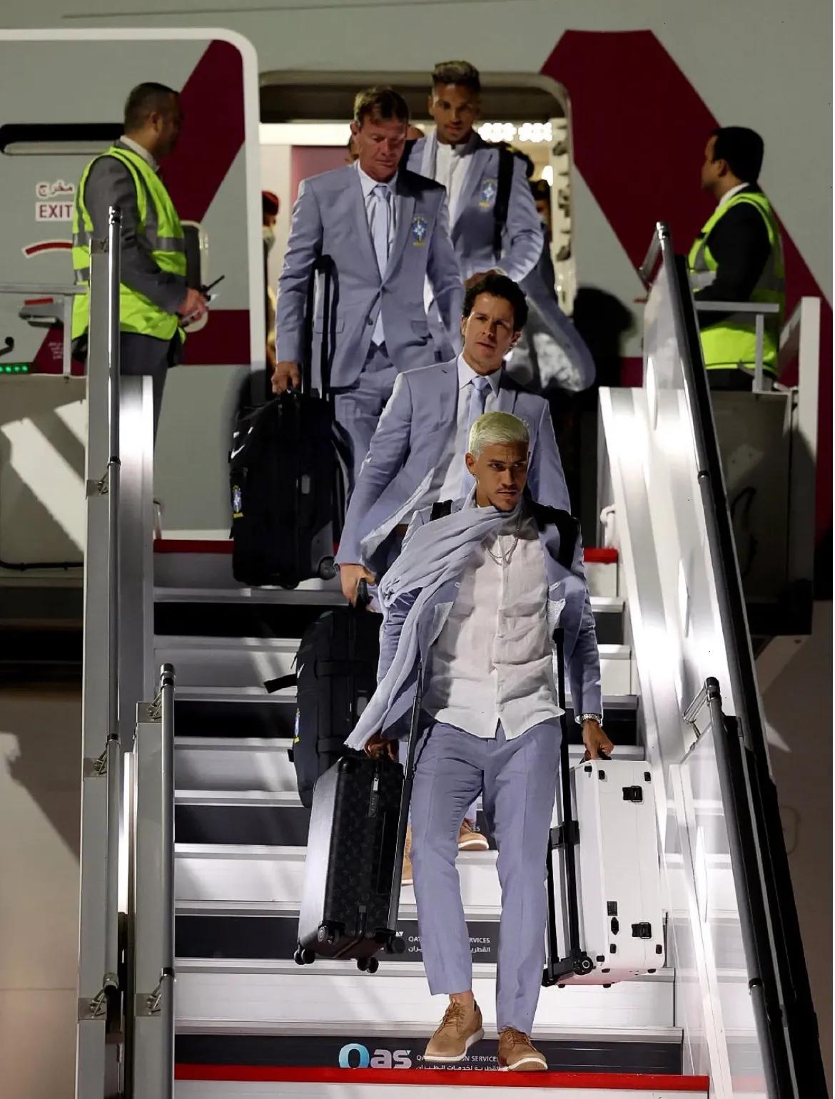 2018世界杯球员西服(卡塔尔世界杯西装穿搭)