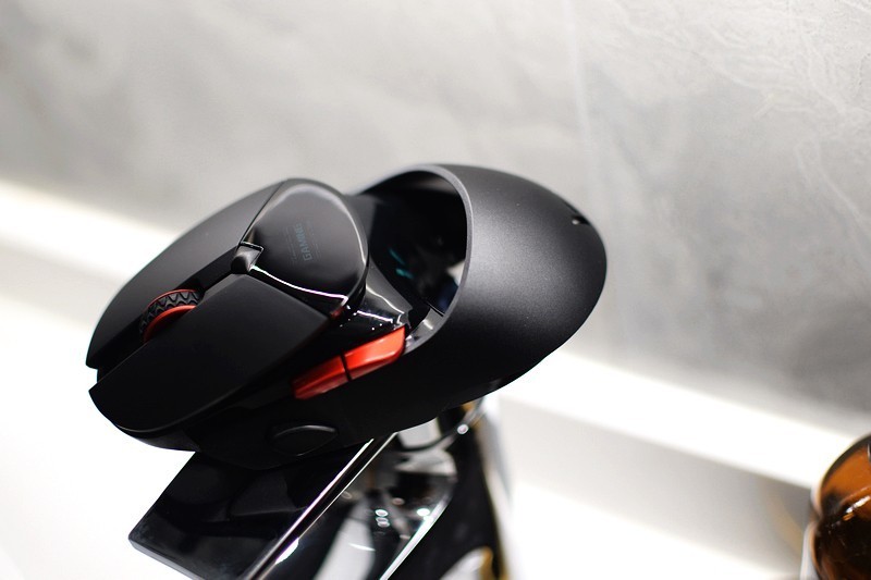 超跑外观 V+无线技术 雷柏VT960S屏显双模无线RGB游戏鼠标