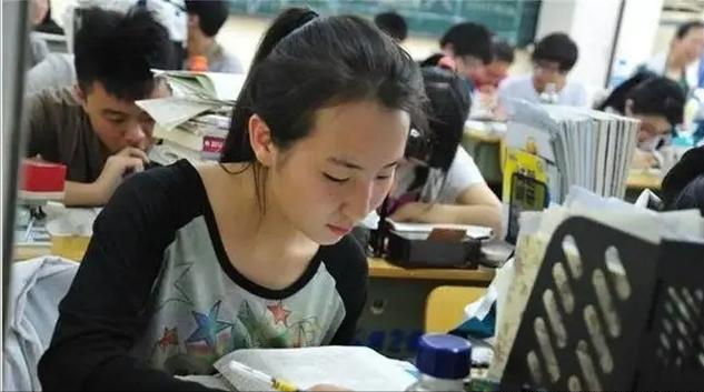 各地寒假放假时间确定，高中生寒假如何提分？对此老师有话说