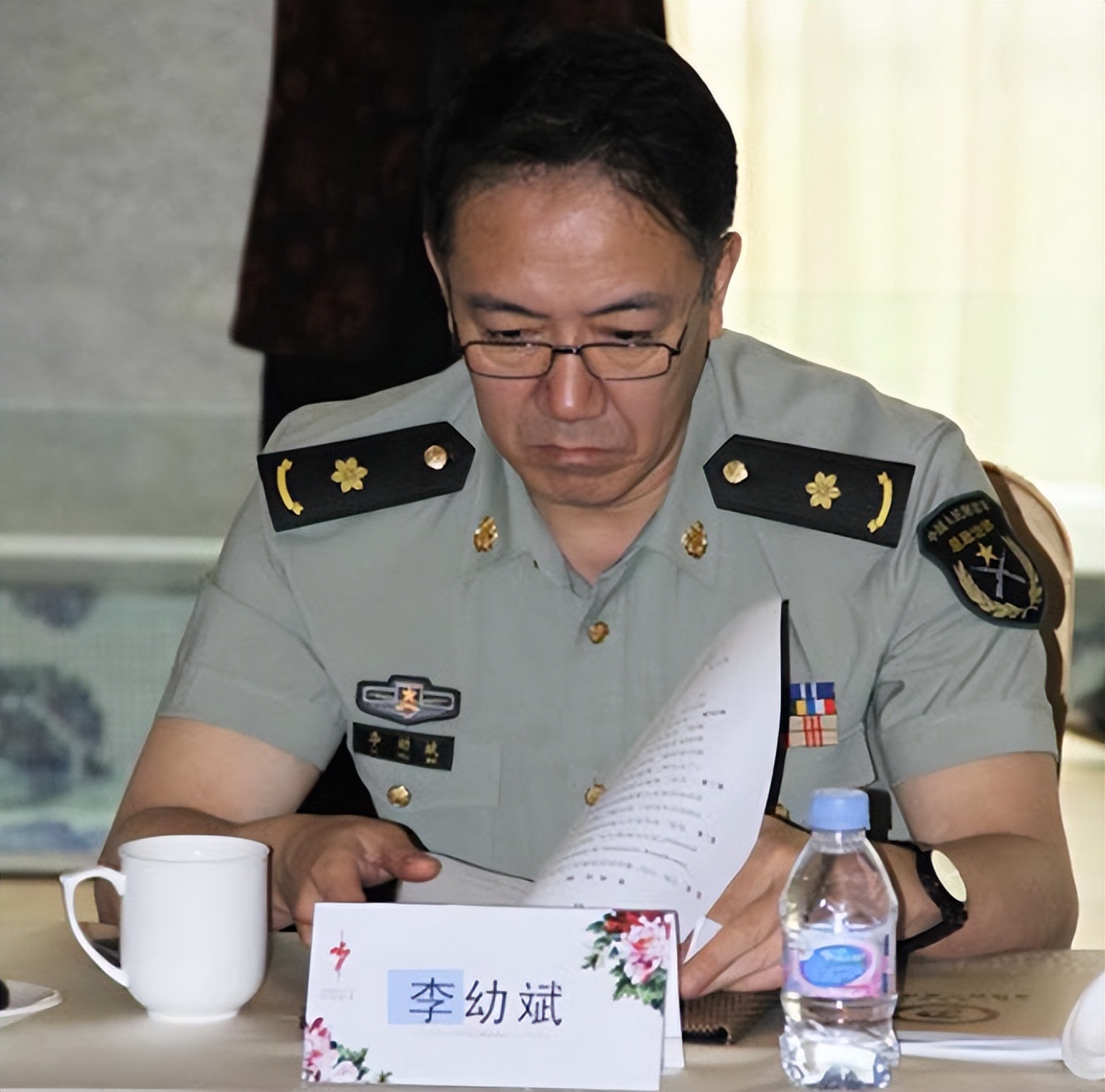 冯小刚遭人陷害，蔡国庆立过3次三等功，军旅男星为何如此优秀？