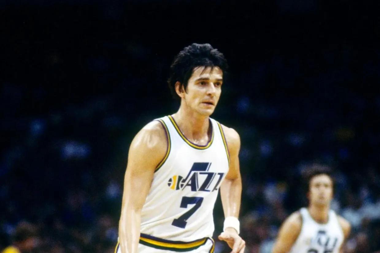 nba退役巨星有哪些（美媒列出了球衣被多支球隊退役的15名NBA球員，喬丹也僅兩支而已）