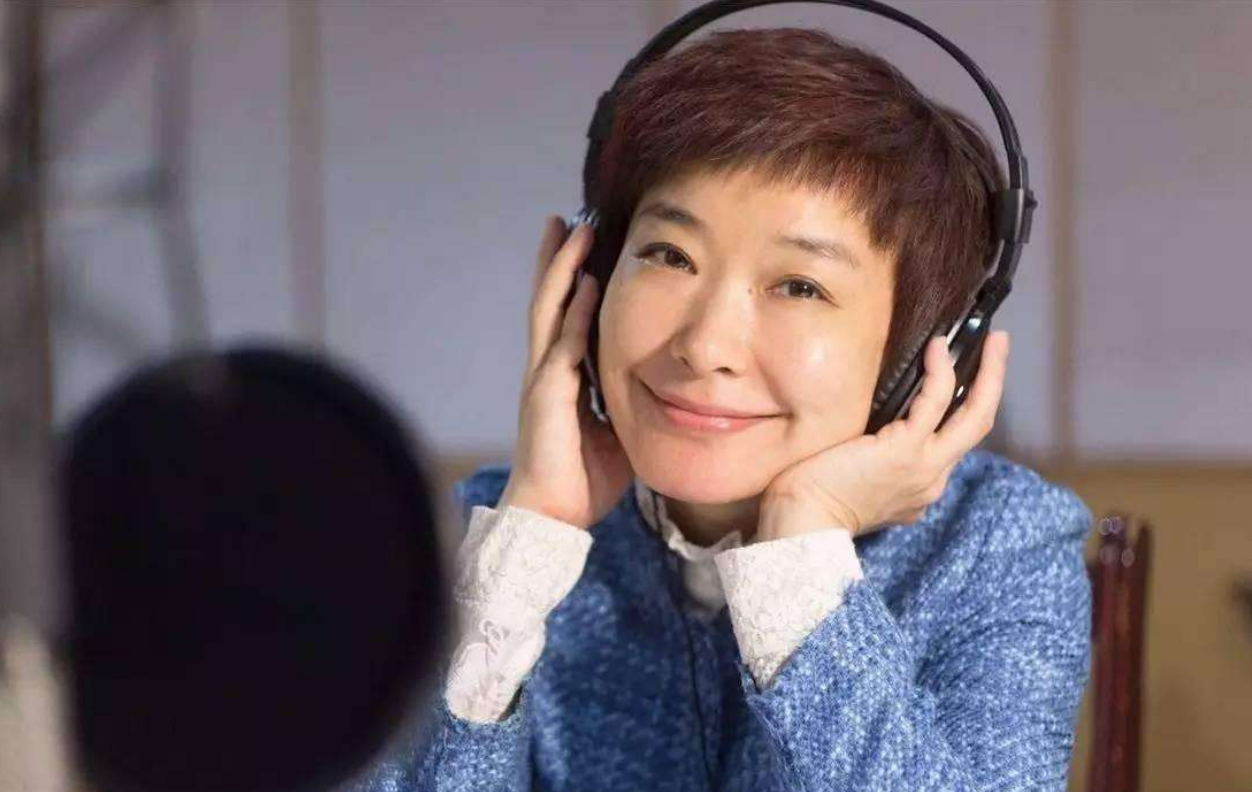 主持人王雪纯:22岁嫁初恋,结婚30年无儿无女,选择丁克有苦衷