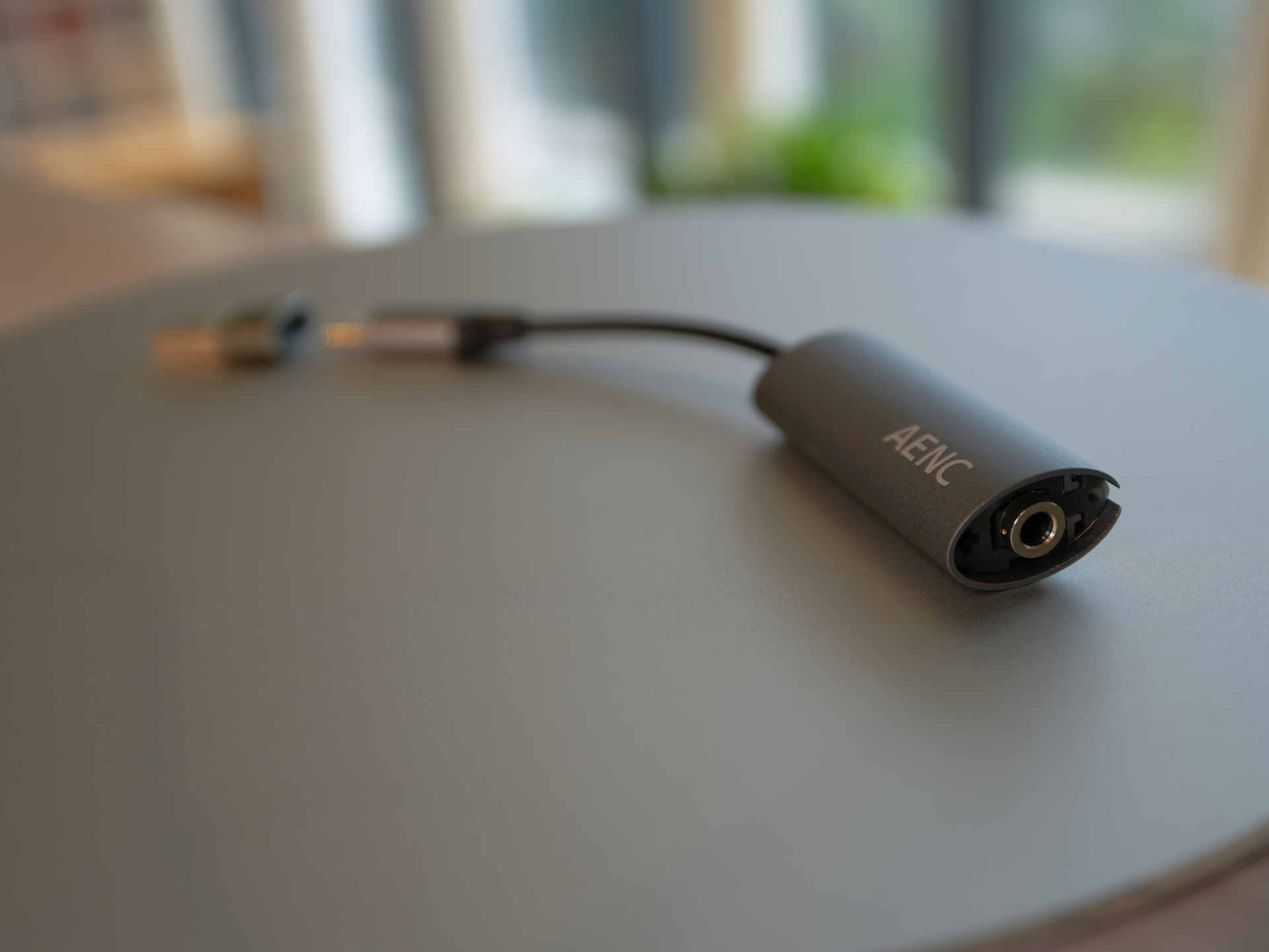 易拾音AI麦克风消噪宝，再嘈杂的环境，也能保证清晰拾音