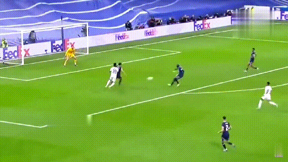 卡里乌斯本泽马（人们都在变老，为何本泽马却在“逆生长”？）