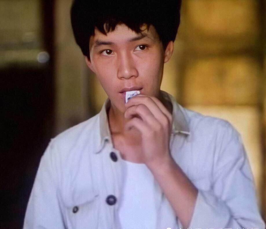 60岁冯远征的"消失",是娱乐圈的悲哀与损失