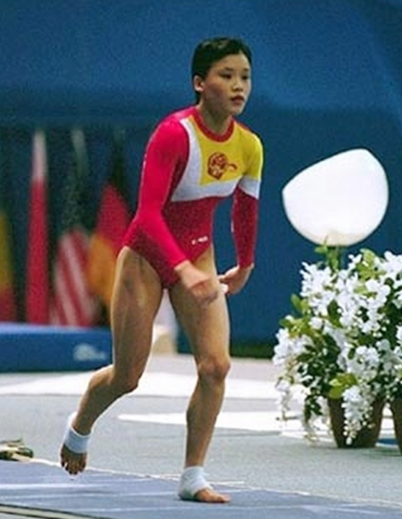 桑兰摔伤赔了多少钱体育新星摔成残疾