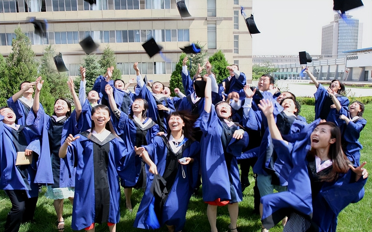 考研复习不“报班”便考不上，具体如何选择，需要从实际出发