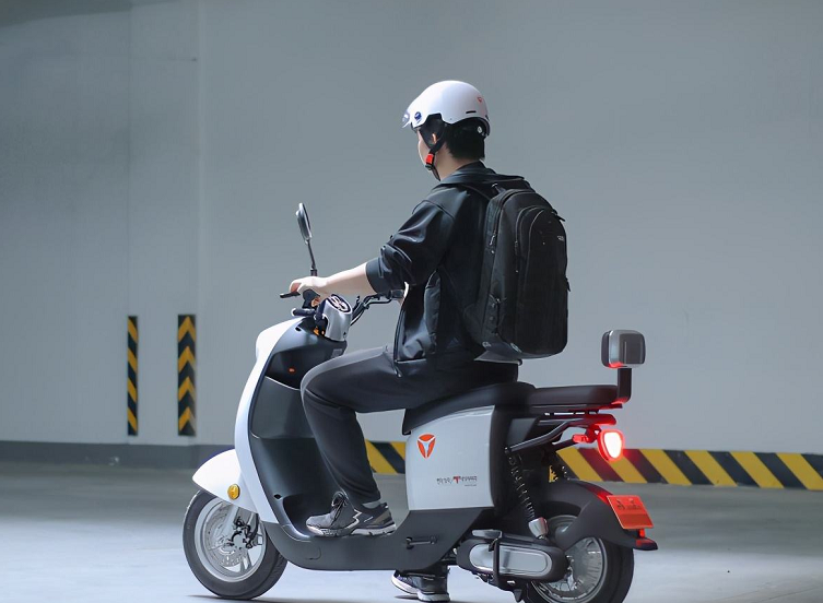 这2款高续航电动车，一周充电一次，续航400里，冬天也能长途出行