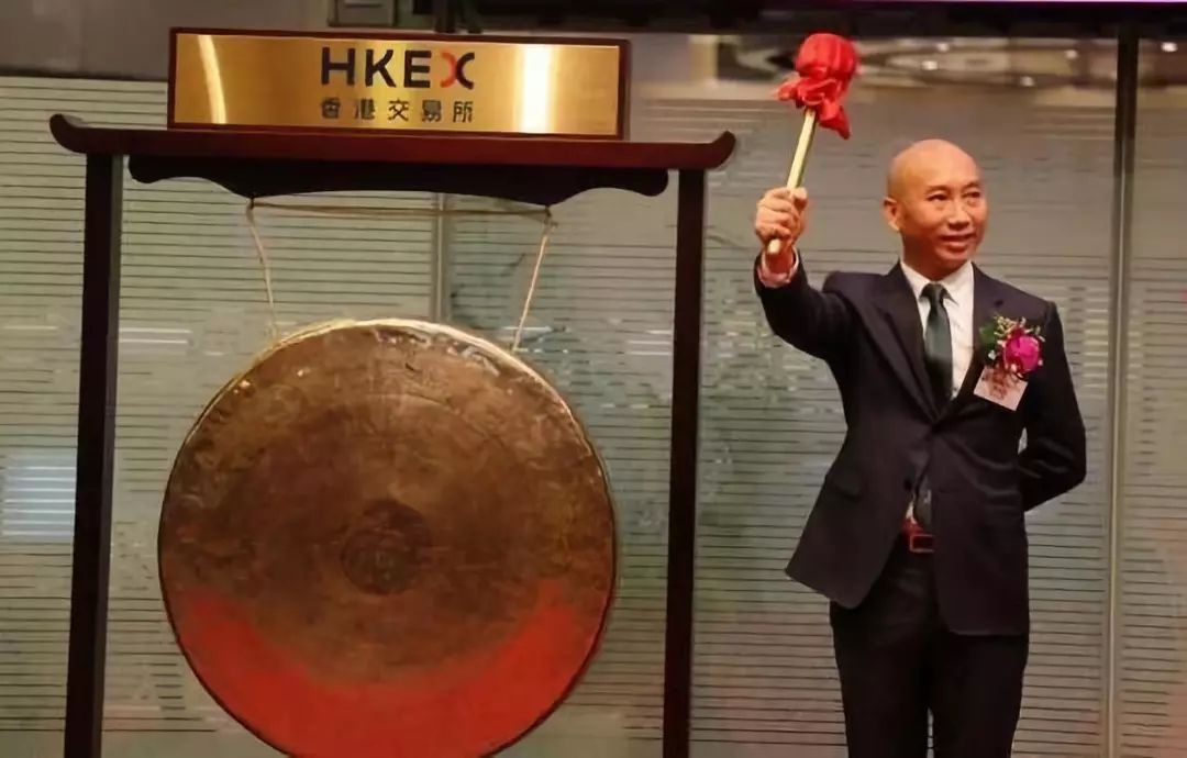 薯片辣条鸭脖，福建湖北湖南5人，靠卖小小的零食，财富超过100亿