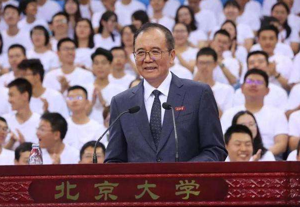 大学副教授晒出全年收入，最后金额成亮点，难怪教师行业竞争激烈