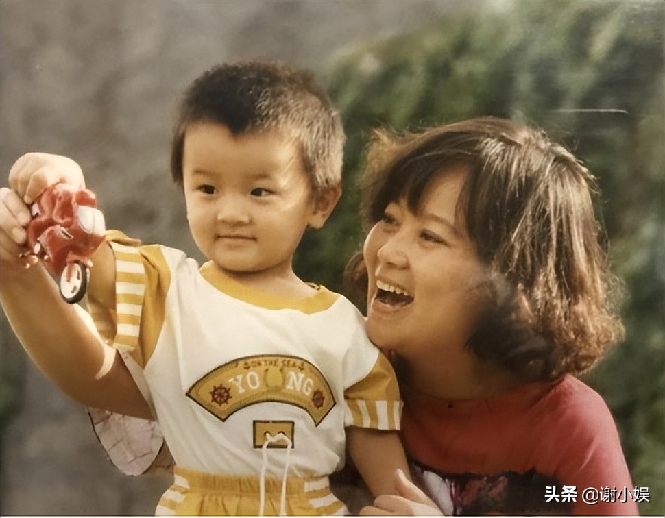 方青卓:结婚半年就离婚,二婚嫁救命恩人,坦言:不嫁他我可能就死了