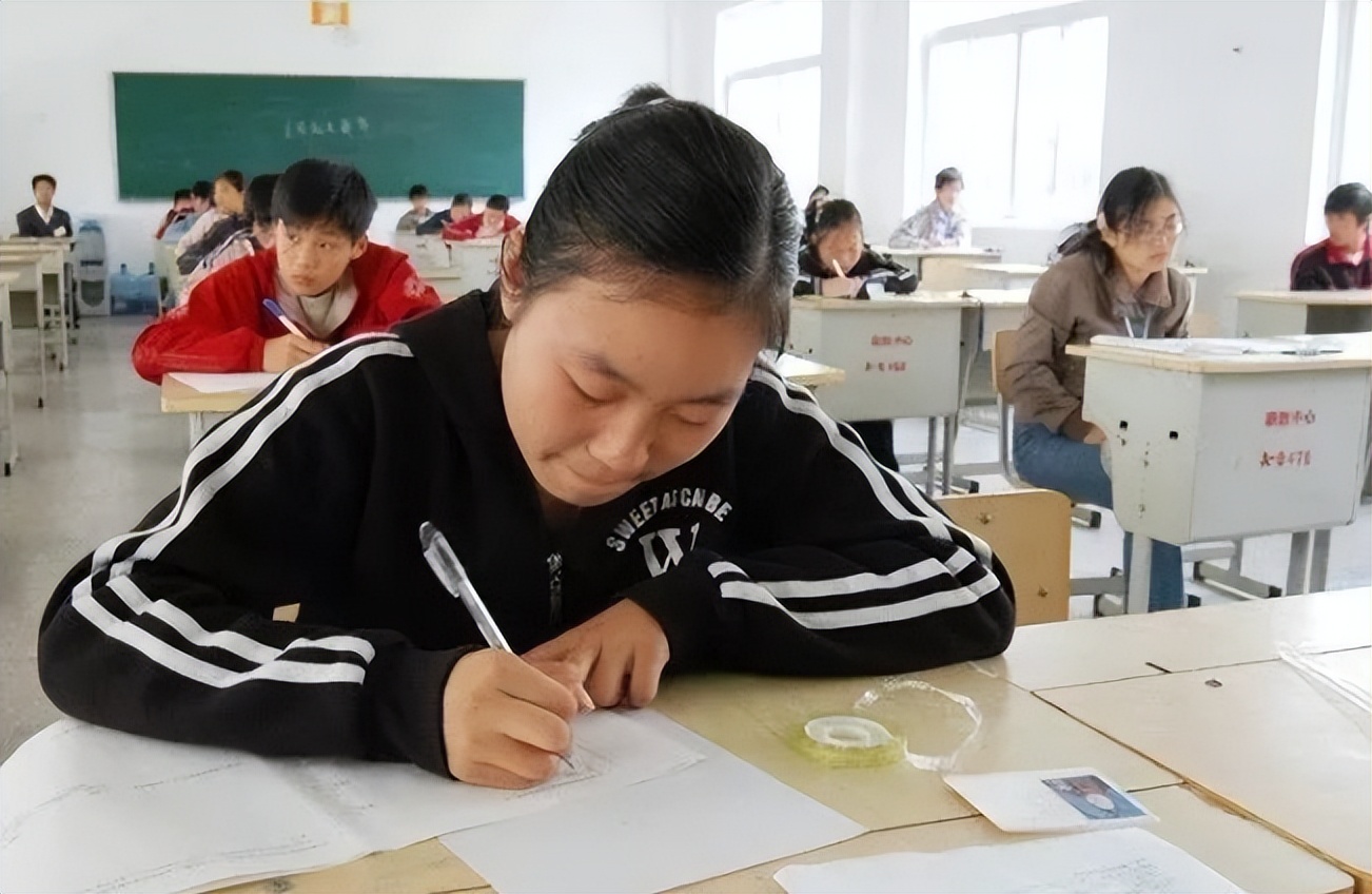 2022考生有福了，资深班主任表示，想考高考600分应该怎么努力？