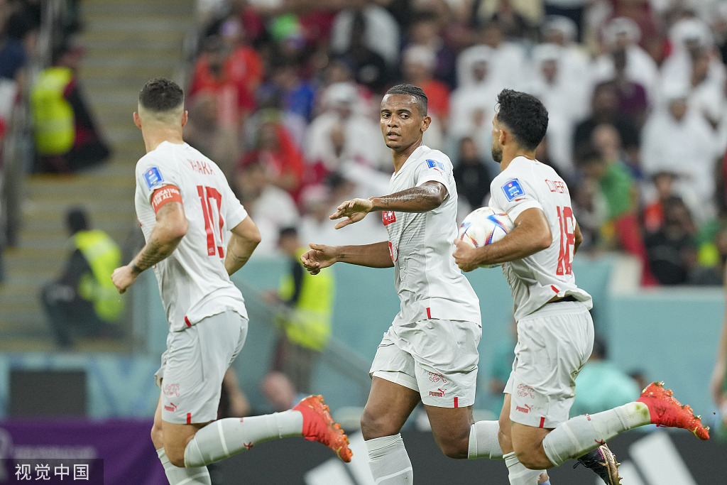 葡萄牙vs瑞士直播（世界杯｜新锋煞戴帽佩佩头槌 葡萄牙6-1瑞士）